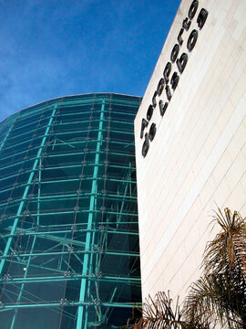 Terminal do Aeroporto Internacional Humberto Delgado de Lisboa (Aeroporto de Lisboa). Lisboa &eacute; a capital de Portugal no sul da Europa.