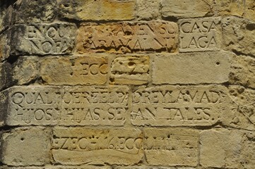 Naklejka premium Inscripción en el exterior de la Iglesia de San Vicente la más antigua de San Sebastian Donostia