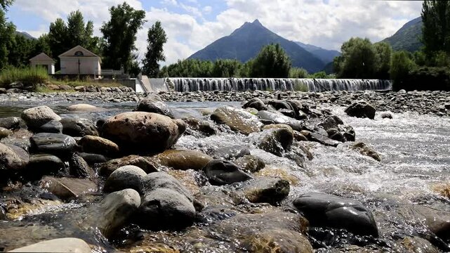 Le gave de Pau, l'eau et les p&ecirc;cheurs