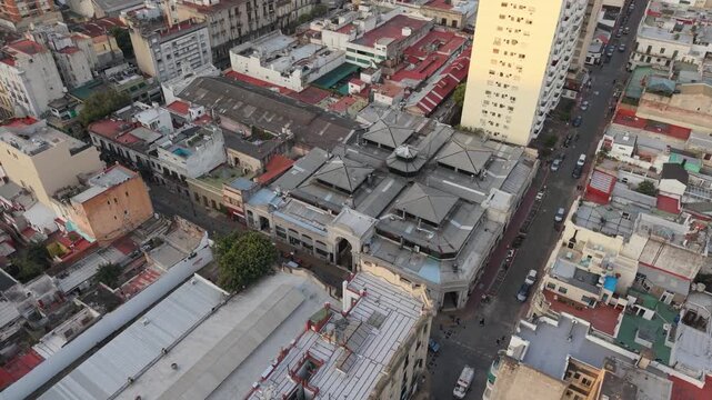 Mercado de San Telmo en Buenos Aires, turismo y viajes por el casco hist&oacute;rico de la ciudad
