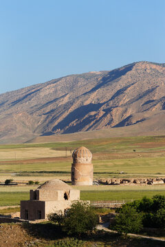 Turkey, Anatolia, Hasankeyf, Zeynel Bey Mausoleum and Ottoman Hamam