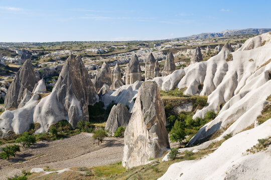 Turkey, Eastern Anatolia, Cappadocia, Zemi valley, Zemi Vadisi, Fairy chimneys at Goereme National Park