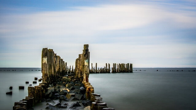 Calm and quiet sea (long exposure)
