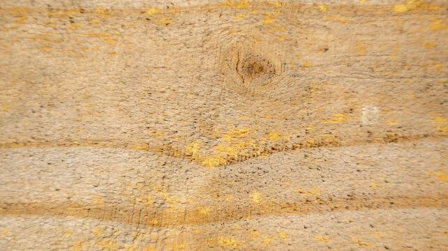 Textura de madera r&uacute;stica con nudo y manchas amarillas