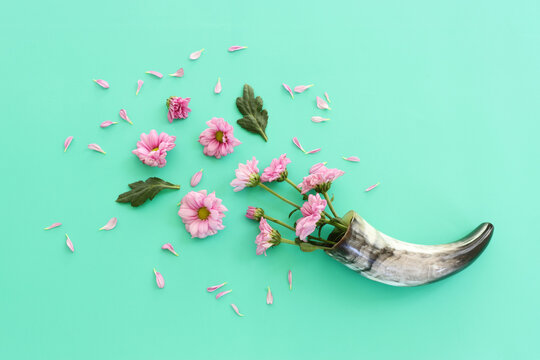 Rosh hashanah (jewish New Year holiday) concept. Traditional symbol