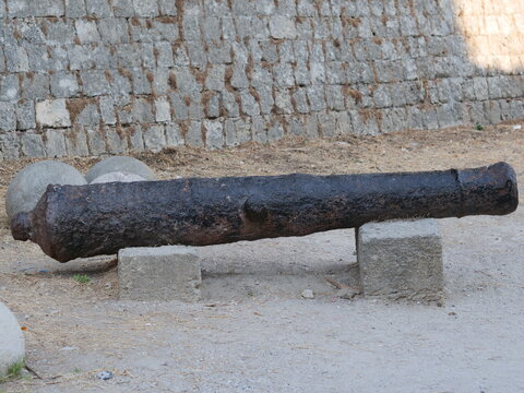 Historic, heavily corroded iron smoothbore cannon