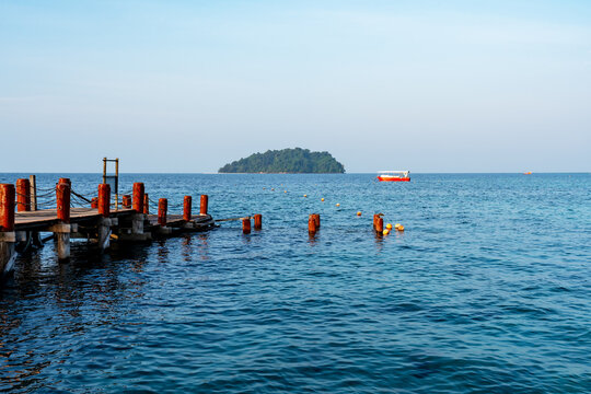 Jetty and Sapi island in Taman Tunku Abdul Rahman Marine Park