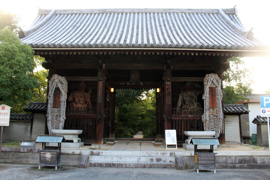 Niomon Entrance Gate and Giant Straw Ropes at Shido-ji Temple on Shikoku Henro Pilgrimage, Kagawa, Japan 2026