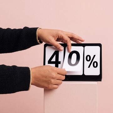 40 Prozent Rabatt auf Flip-Karte umbl&auml;ttern Nahaufnahme