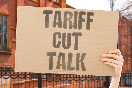"Tariff cut talk" China US talks discuss reciprocal tariff reductions. CHINA. US. TALKS. DISCUSS. RECIPROCAL.