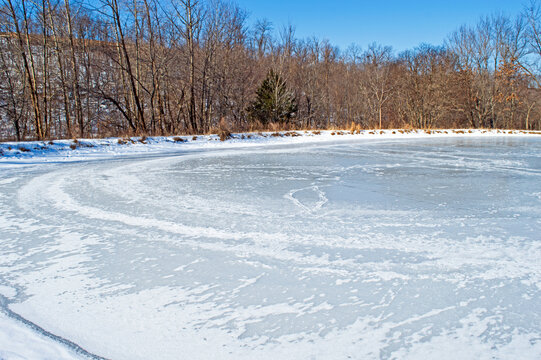winter pond scene in Oklahoma