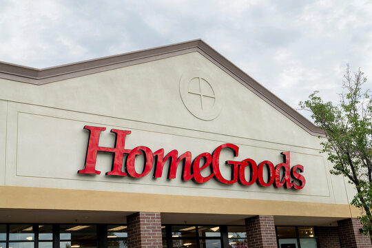 Fort Collins, CO, USA - August 25, 2026: HomeGoods sign and logo on the facade of a retail store in Fort Collins, Colorado. Home furnishings, decor and household goods retailer.