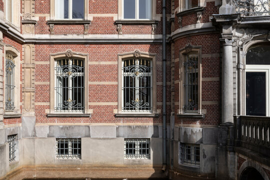 facade of mansion