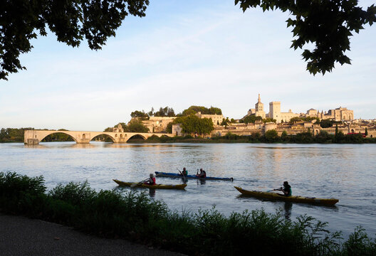 Europe, France, Provence, Avignon kayakers
