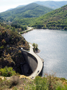 Europe, France, road passes over dam in Massif Central