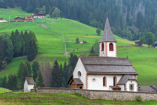 Chiesa di San Vito - Braies - Bolzano -  Val Pusteria - Alto Adige - Italia