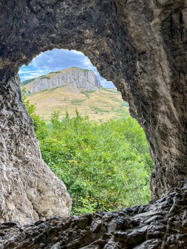 the great wall, Puculea Cave, Valisoara Gorge, Trascau Mountains, Romania 