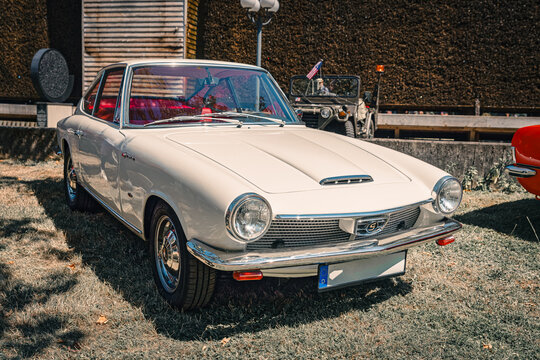 Glas 1300 GT im Kurpark von Bad Kreuznach, Deutschland, 02.08.2026 