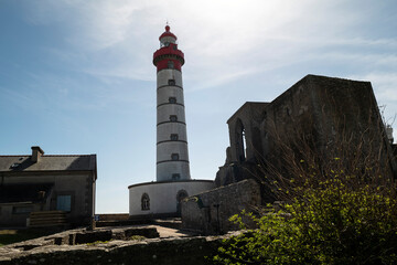 Le phare de la pointe Saint-Mathieu à Plougonvelin dans le Finistère © sebastien rabany