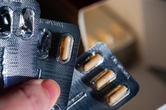 capsule of pain medication pregabalin for nerve pain relief