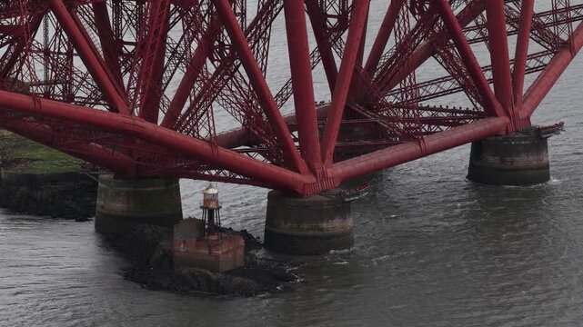 Forth bridge cantilever railway structure in scotland