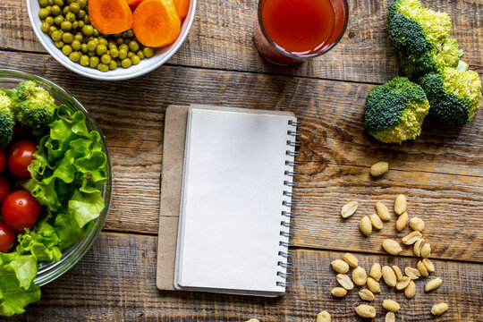 concept diet, slimming plan with vegetables top view mock up