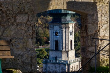 Blick auf die Stadtkirche  Tittmoning