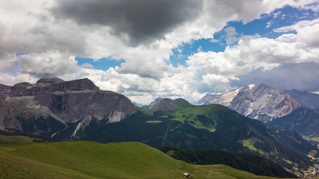 King Frederick Augustus' High Route - Val di Fassa - Italy - Time Lapse