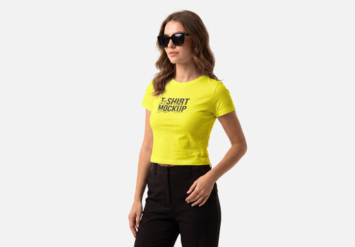 Women&rsquo;s Crop T-Shirt Mockup