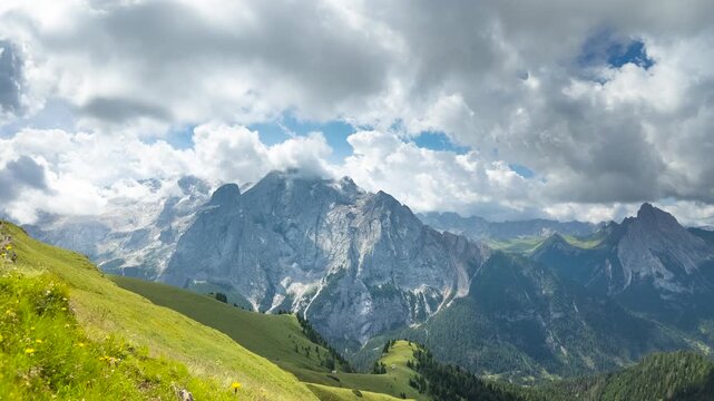 Col de Rossi - Val di Fassa - Italy - Time lapse