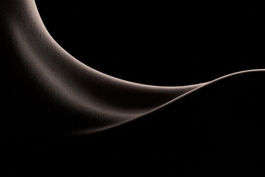 Smooth skin curves defined by dramatic light and shadow