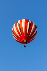 Obraz premium 63805-01205 Hot Air Balloon lifting off at Centralia Balloon Fest Centralia, IL