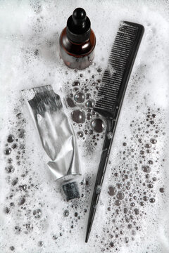 Men&rsquo;s Hair Grooming Products With Hair Dye and Styling Tools