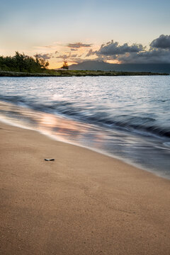 Sunset Oneloa Beach