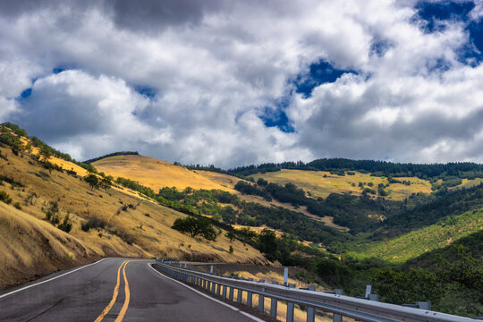 Driving the scenic Green Springs Oregon Highway 66, United States