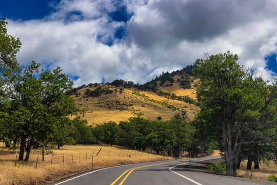 Driving the scenic Green Springs Oregon Highway 66, United States