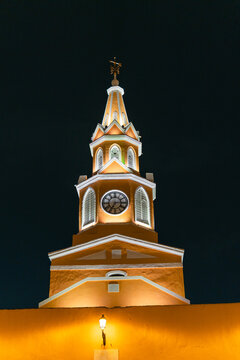 Torre del reloj clock tower at night cartagena