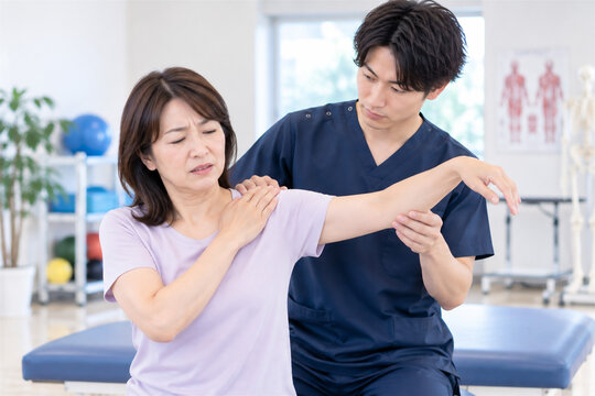 五十肩・肩の痛み・リハビリ