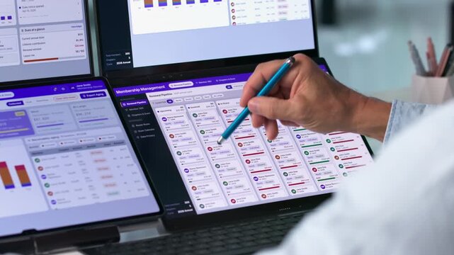 Association Manager Reviews Membership Dues Dashboard