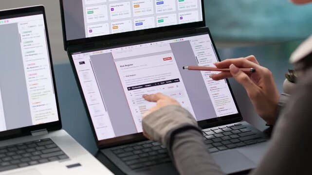 Business Analyst Efficiently Manages Digital Documents