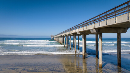 Fototapeta premium La Jolla Shores Pier Over Emerald Pacific Waters