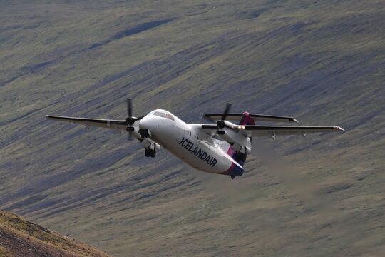 TF-FXH, Icelandair, Bombardier DHC-8-202 Dash 8 Q200, departing Isafjordur Airport, Iceland