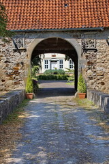 Vorburg des Wasserschlosses Reelkirchen © Martina Berg