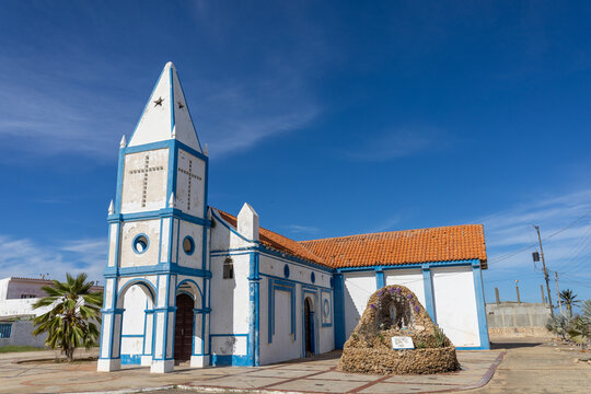 Church with Caribbean colonial architecture in the coastal town of Ad&iacute;cora &ndash; Travels along the Venezuelan coast