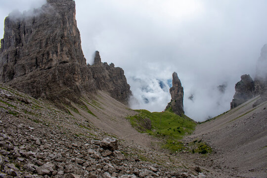 Campanile di Val Montanaia, Chimolais, Dolomiti Friulane