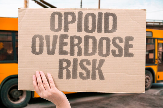 "Opioid overdose risk" Opioid acetaminophen combo overdose risk. PERCOCET. OD. OPIOID. ACETAMINOPHEN. LIVER.