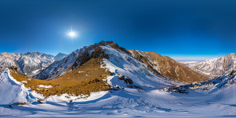 Obraz premium 360 Panorama of Snowy Mountains in Kyrgyzstan Under Bright Sun