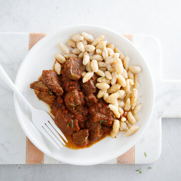 Beef goulash with homemade pasta