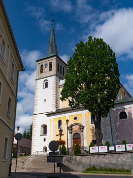 2025-09-09; Front facade of Church of Saints Peter and Paul, Duszniki-Zdroj, Poland.