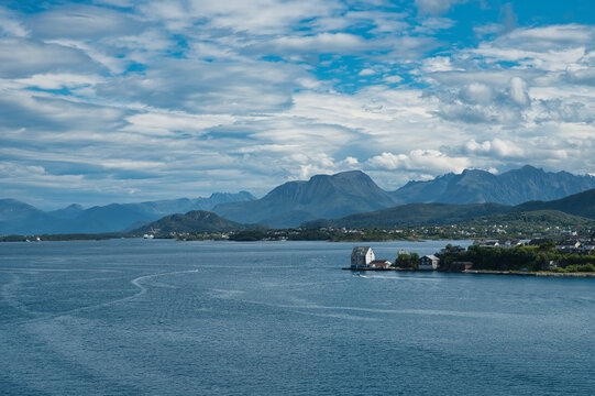 Aussicht vom Hafen &Aring;lesund Norwegen    